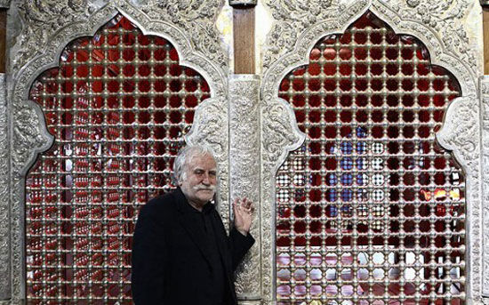 طاقت ندارم چکشی به قبر امام حسین(ع) بخورد