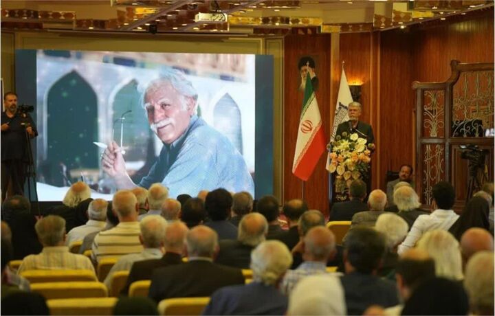 صالحی: استاد فرشچیان بخشی از حافظه ماندگار تاریخ ایران زمین است