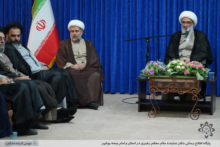 نماینده ولی فقیه در استان بوشهر خواستار تدوین «نظام تحول مساجد» شد