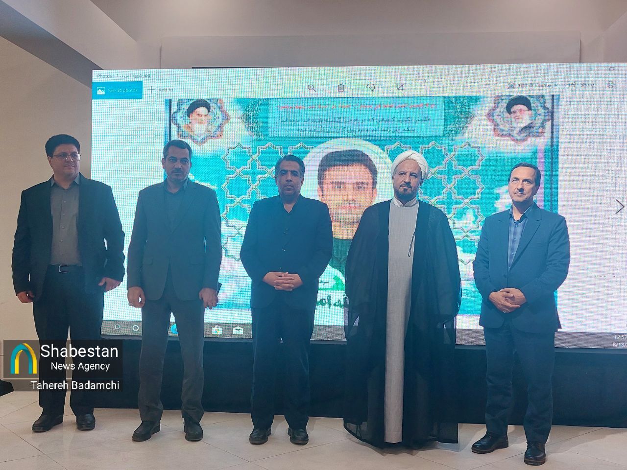 تجلیل از خانواده شهید اقتدار عضو کانون فرهنگی هنری مسجد در کرمان