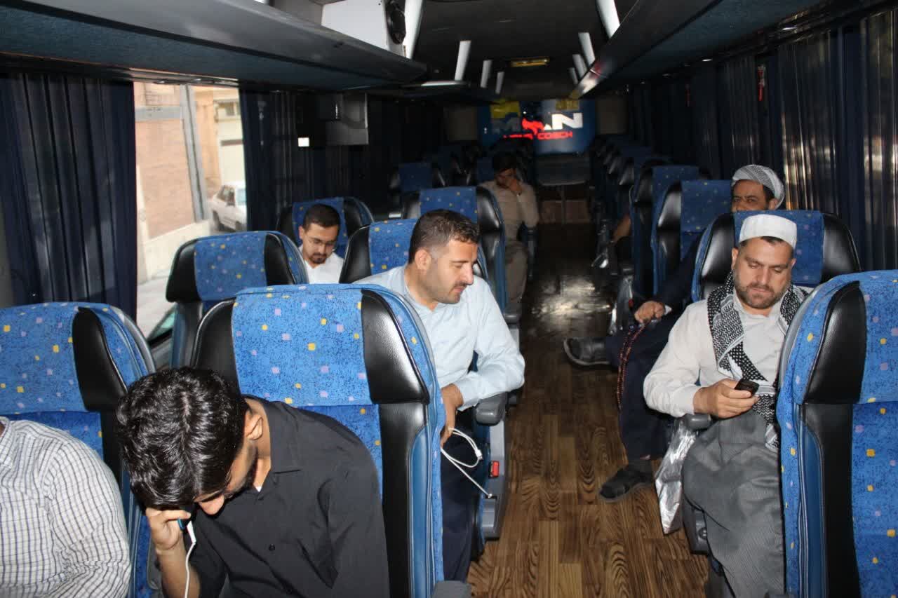 اعزام ۵۰ روحانی کردستانی به مشهد مقدس