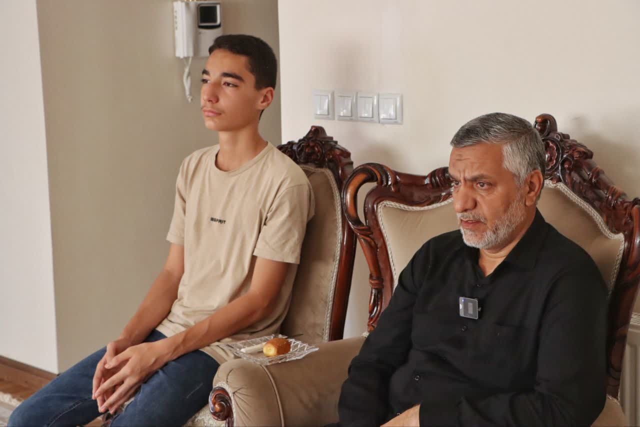 نسل جوان به الگوهایی از ایثار و فداکاری نیاز دارد