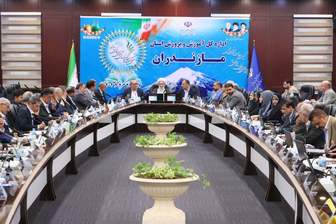 نگاه به امور پرورشی باید همسطح با امور آموزشی باشد