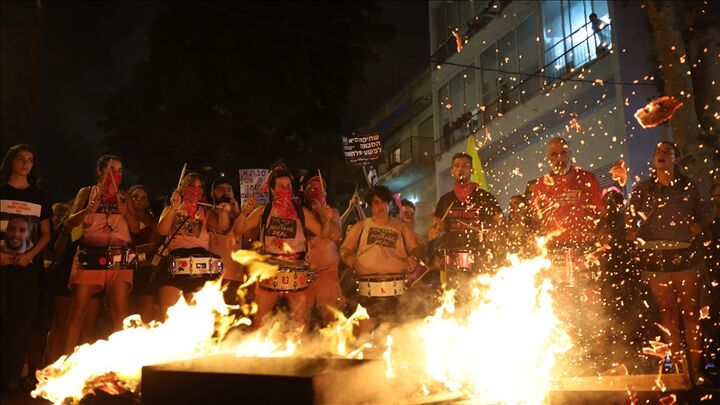 درخواست خانواده اسرای صهیونیستی برای موافقت با مذاکرات آتش‌بس