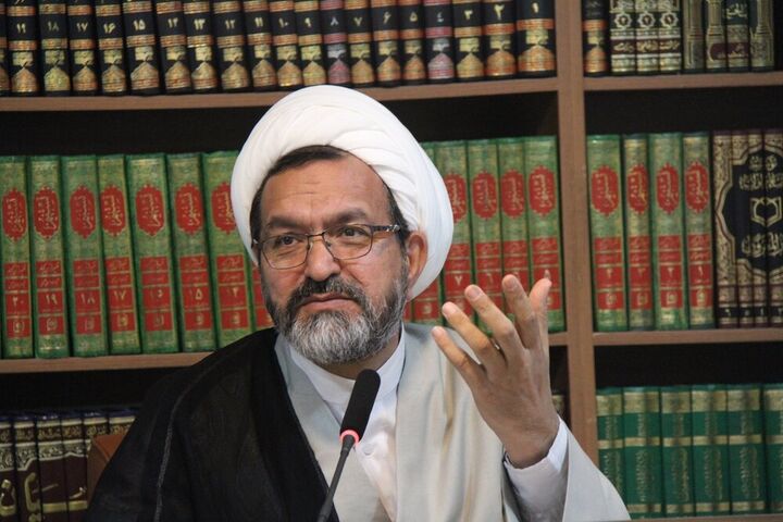 مساجد باید از کارکرد حداقلی عبور و کنشگری اجتماعی خود را احیا کنند