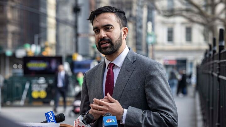 یک جوان مسلمان در صدر نظرسنجی برای منصب شهرداری نیویورک