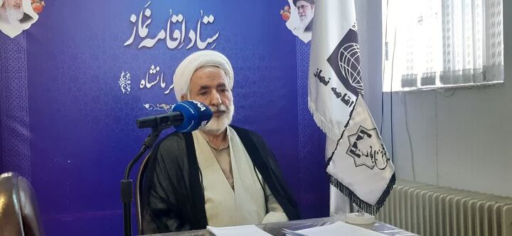 نماز کامل‌ترین جلوه بندگی و ستون دین است