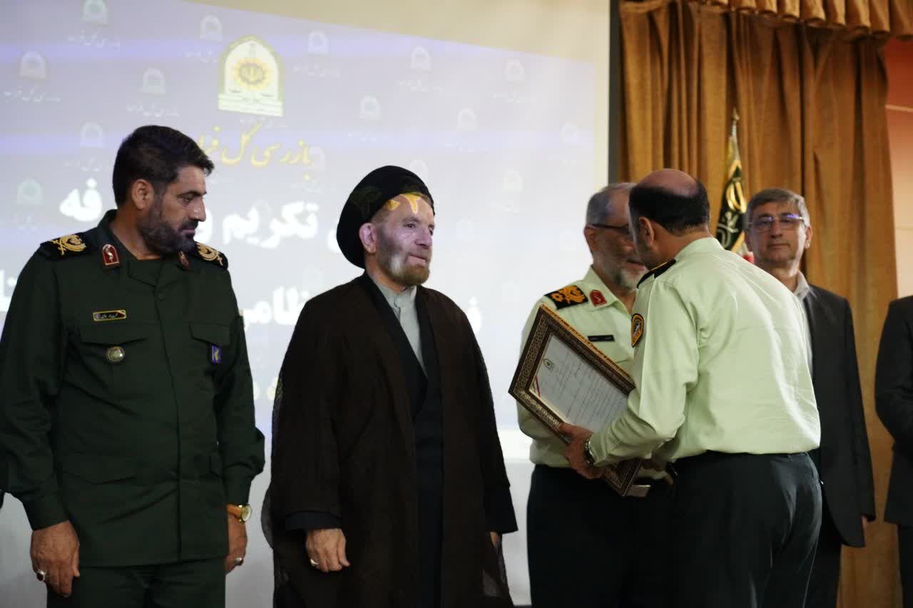 عزت و امنیت امروز کشور را مدیون ولایت فقیه هستیم