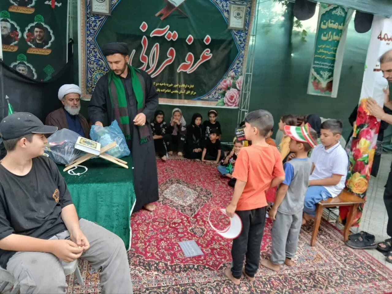 خدمت به ۲۵۰۰ زائر و اجرای برنامه‌های فرهنگی متنوع در موکب امام‌زاده باقر(ع)