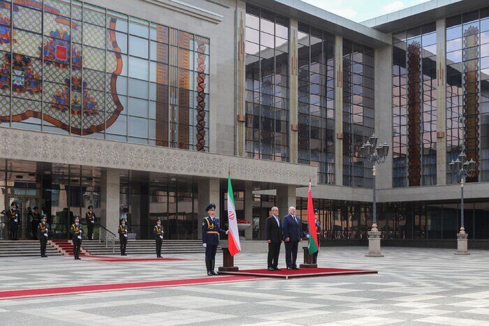 استقبال رسمی رئیس‌جمهور بلاروس از پزشکیان