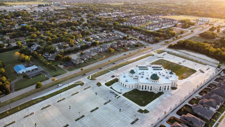 کارکردهای متنوع یک مسجد در دالاس تگزاس