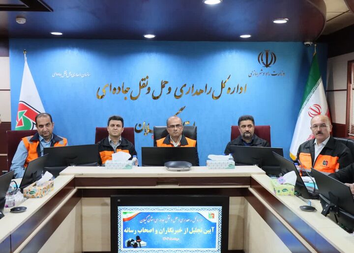 خبرنگاران نمایندگان واقعی جامعه در انتقال اخبار هستند