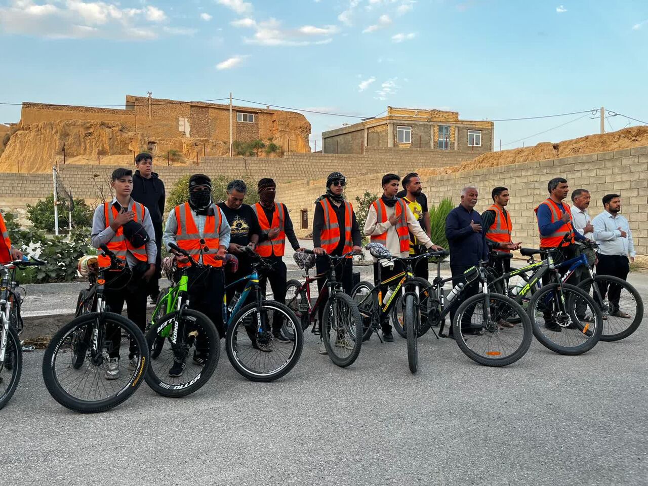 از کویر سه قلعه تا حرم رضوی با رکاب های عاشقی