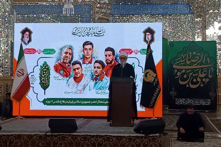 خدمت به زائرین امام هشتم(ع) قله خدمت‌گزاری است