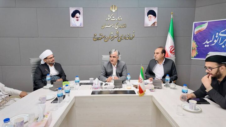 ضرورت وحدت، توسعه متوازن و احترام به باورهای دینی