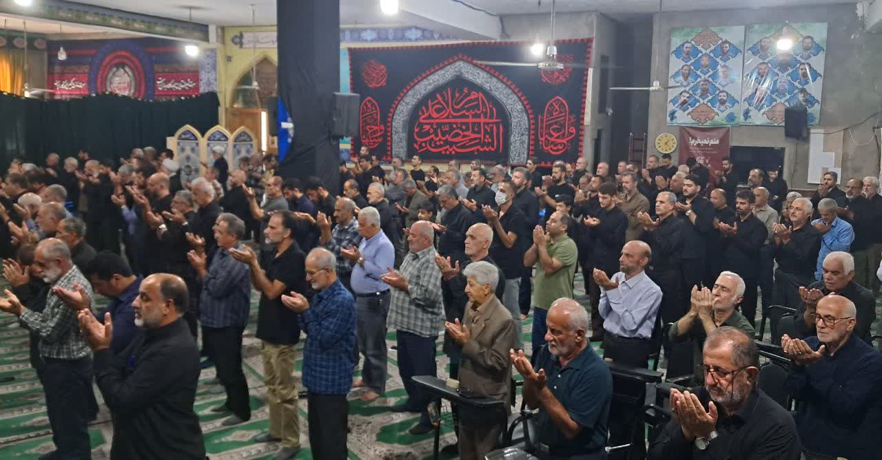 گوش سپردن به ولایت فقیه از شئون نجات از گمراهی است