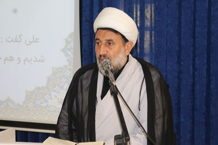 تأکید رئیس عقیدتی سیاسی ناجا استان مرکزی بر نقش محوری اهل بییت (ع) در تبیین قرآن