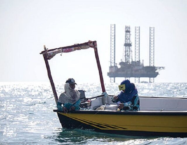 زنان صیاد جزیره هنگام/ روایت قدرت و پایداری در قلب خلیج‌فارس