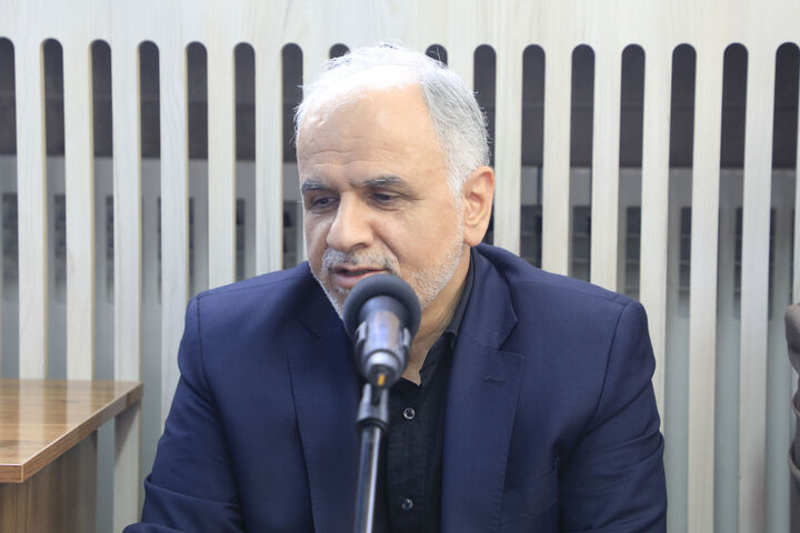 تلاش دولت برای خدمت صادقانه به مردم است