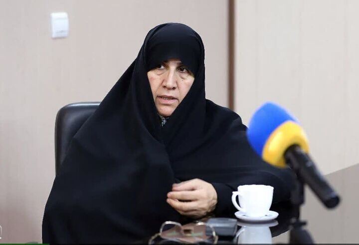 صبر همراه با بصیرت؛ درسی از حضرت ام‌البنین(س)/نقش تربیتی مادران هدف حمله فرهنگی قرار گرفته است