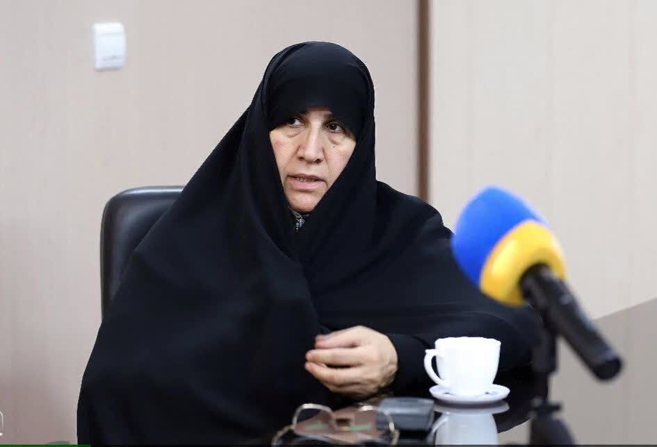 صبر همراه با بصیرت؛ درسی از حضرت ام‌البنین(س)/نقش تربیتی مادران هدف حمله فرهنگی قرار گرفته است