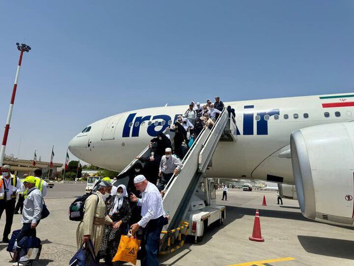 اعزام نخستین کاروان زائران حج عمره کردستان از دهگلان آغاز شد