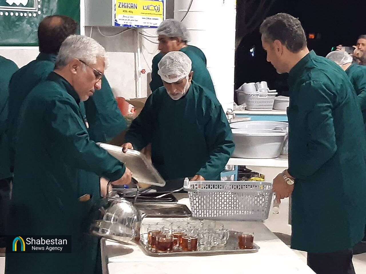 هفته دولت با عطر رضوی در آران و بیدگل؛ تسلیت خادمیاران رضوی به جوانترین امام