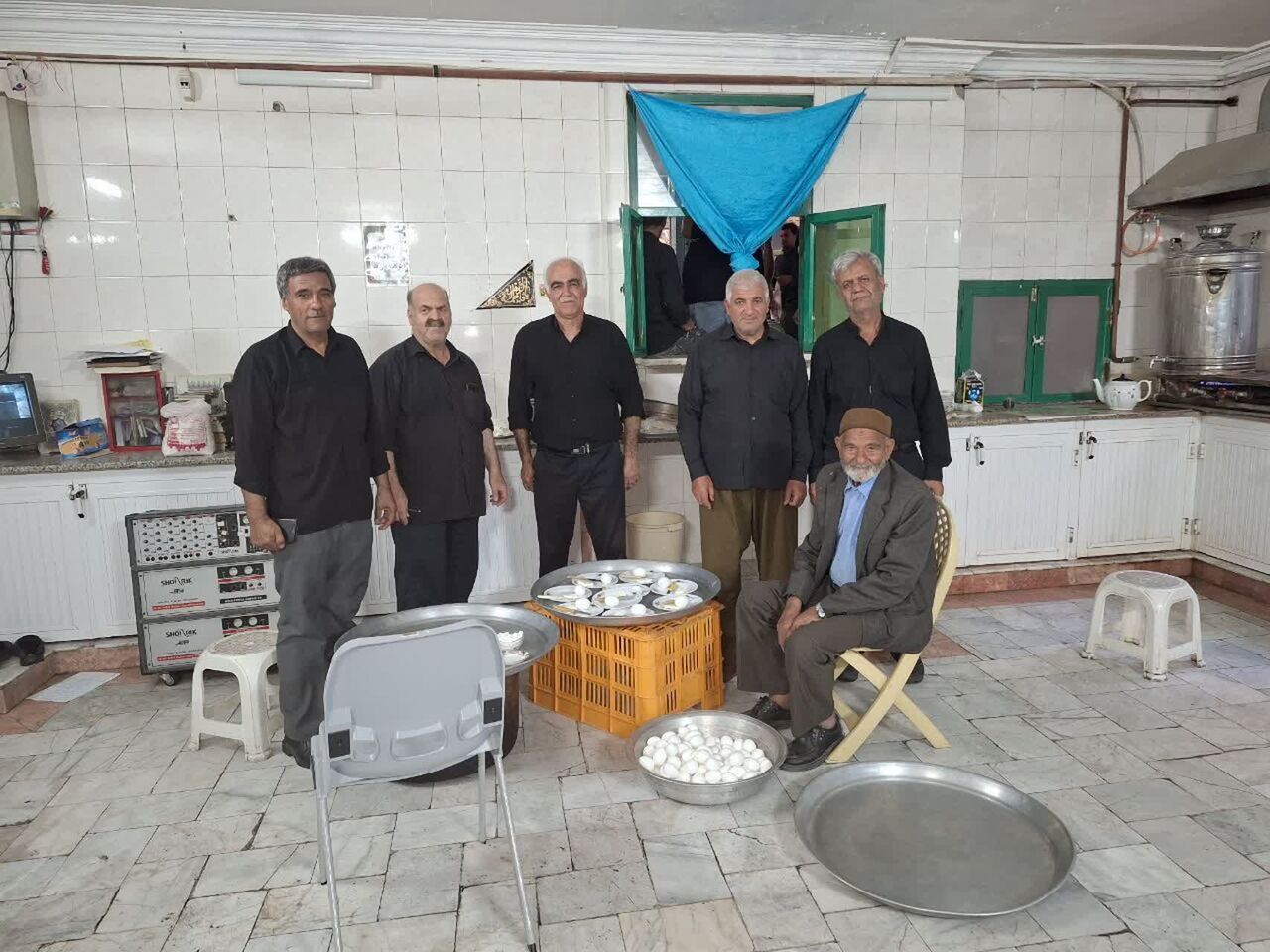 طعم خوش ۱۶ سال خدمت به زائرین پیاده رضوی در مسجد زینبیه(س)