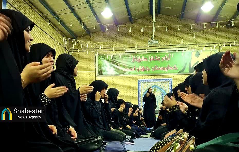 نهج‌البلاغه محور دورهمی هیئت دخترانه کانون فرهنگی هنری شهید سلیمانی کرمان