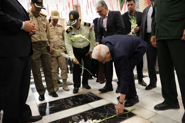 مراسم غبارروبی گلزار شهدا در خراسان شمالی انجام شد