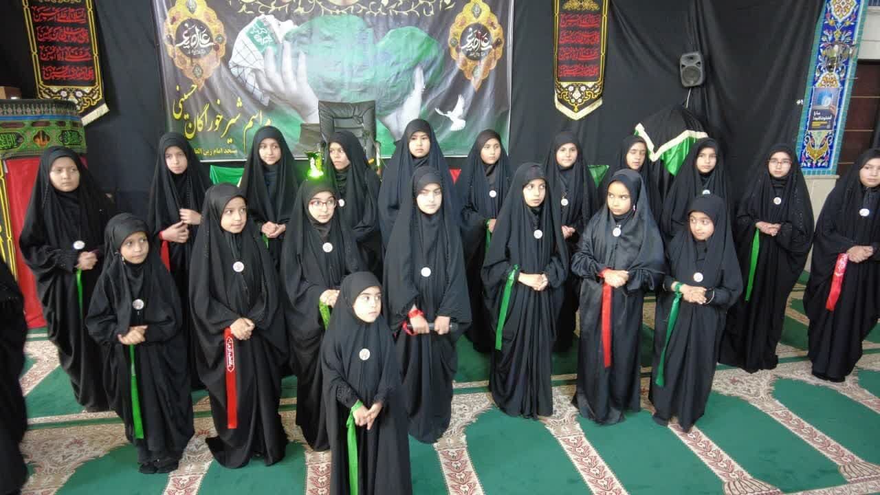 بانوی طلبهای که شبکه مادران و دختران مسجدی را تشکیل داد