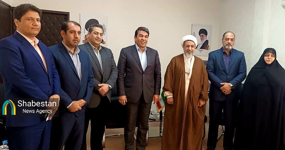 گزارش شبستان از دیدار دولتیها با نماینده ولی فقیه در استان و امام جمعه کرمان