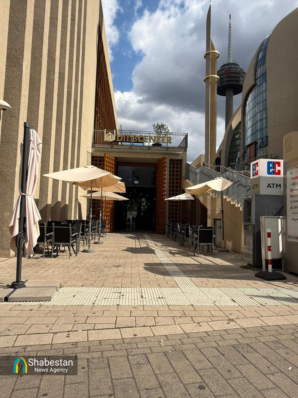 گنبدی شفاف در قلب کلن؛ مسجدی که قصه همزیستی را روایت میکند