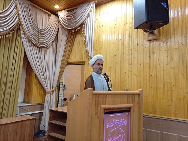 مادری گرانبهاترین نقش بانوان است