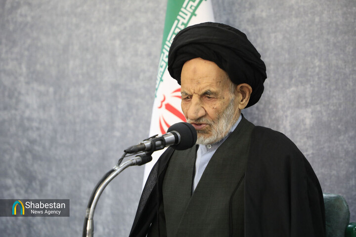 مشکلات جامعه ناشی از عدم رعایت قانون است