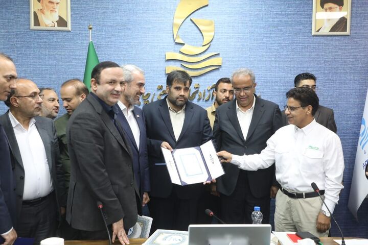 امضای تفاهم‌نامه احداث ۱۰۰۰ کلاس درس در سواحل مکران با حضور وزیر اقتصاد و دارایی
