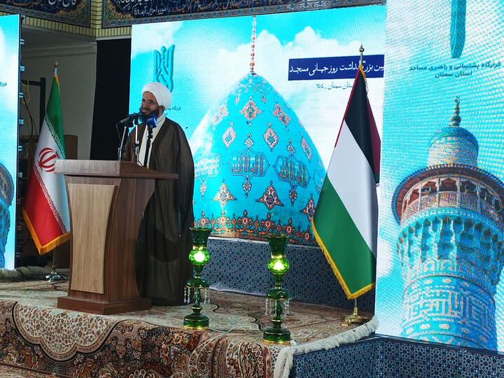 پیوست مسجد در تمام برنامه‌های کشور ضرورت دارد