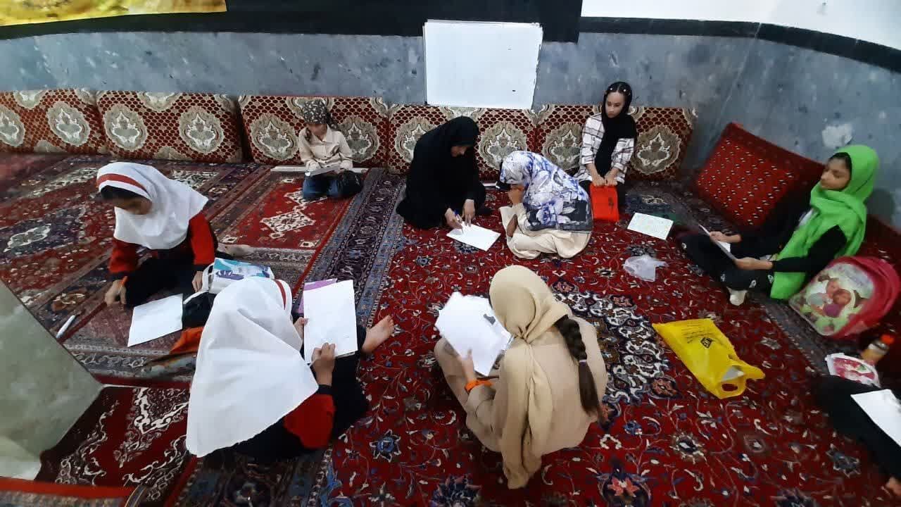 یک روز تابستانی در مسجد الزهرا(س) پردیس؛ از زمزمه دعا تا خندههای کودکانه