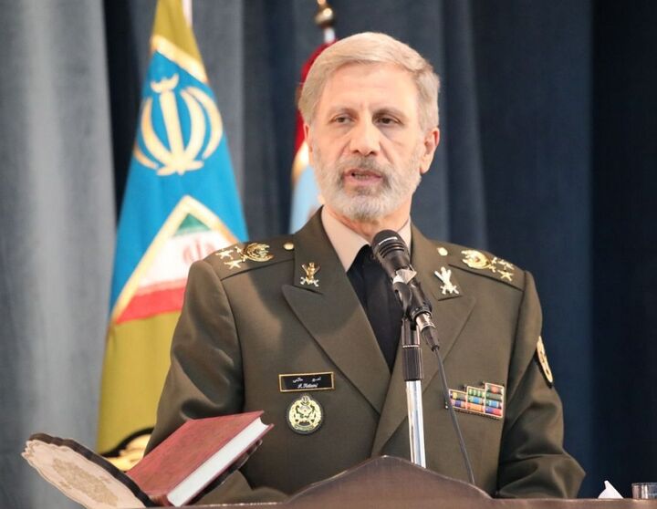 کادر پزشکی و درمان ارتش در جنگ تحمیلی ۱۲ روزه در خط مقدم بودند