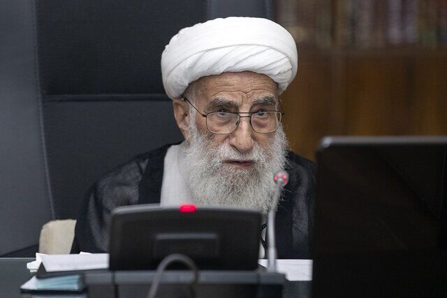 آیت‌الله جنتی: نباید خدشه‌ای به اتحاد مقدس وارد شود