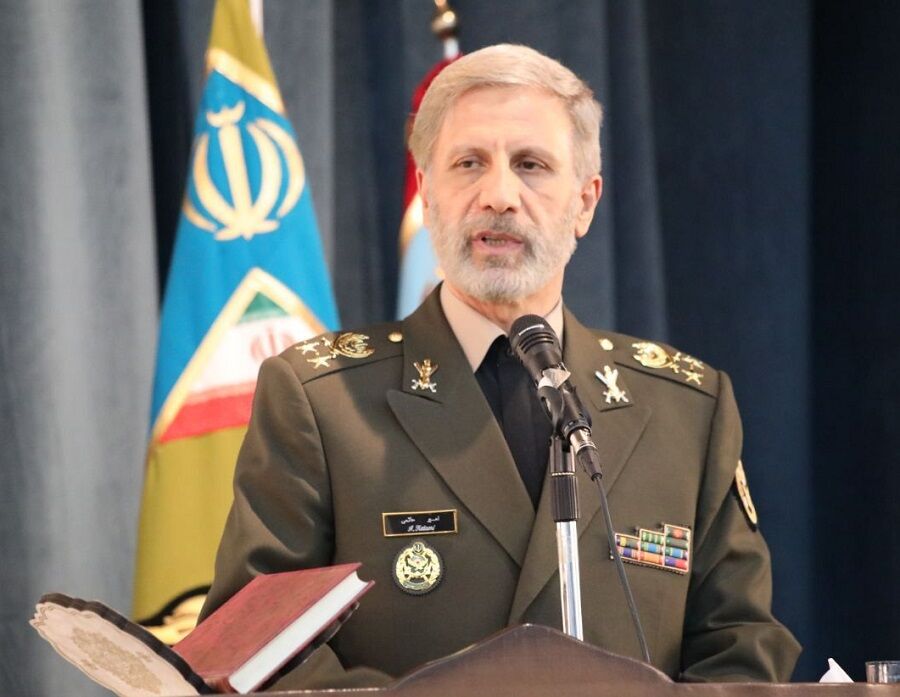 سرلشکر حاتمی: مردم مطمئن باشند تا آخرین قطره خون پای کار هستیم