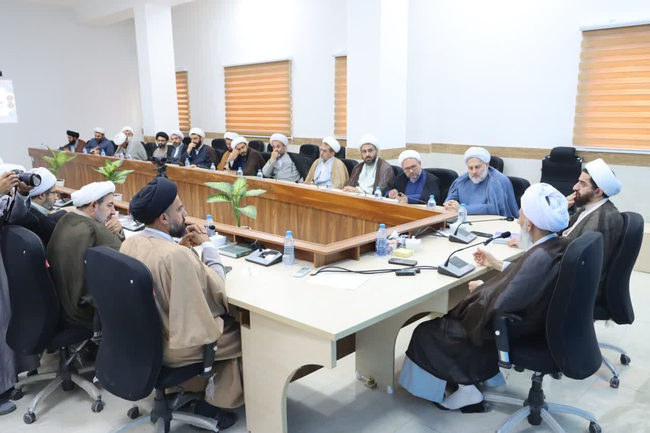 ضرورت برگزاری دوره‌های ضمن خدمت برای مدیران و اساتید حوزه