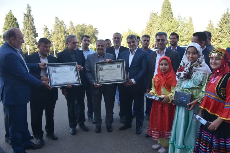 وزیر آموزش و پرورش وارد سمنان شد