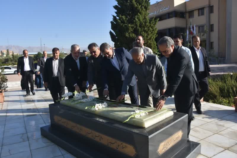 وزیر آموزش‌ و پرورش وارد سمنان شد