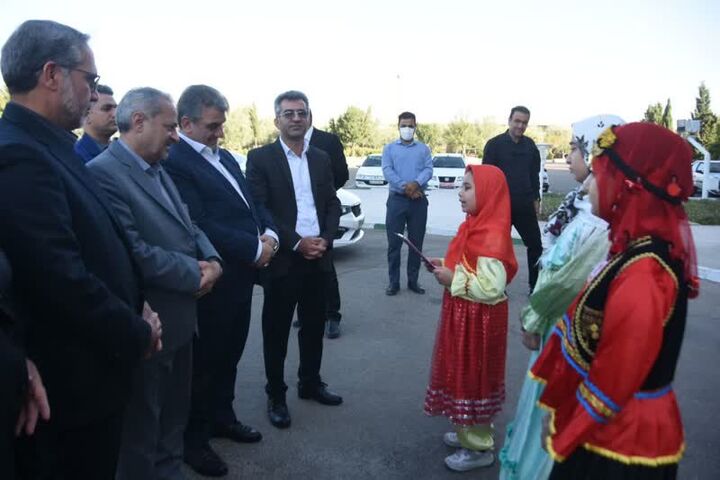 وزیر آموزش‌ و پرورش وارد سمنان شد