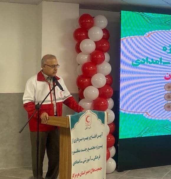 خدمتگزاری بی‌منت مدال افتخار مسئولین است