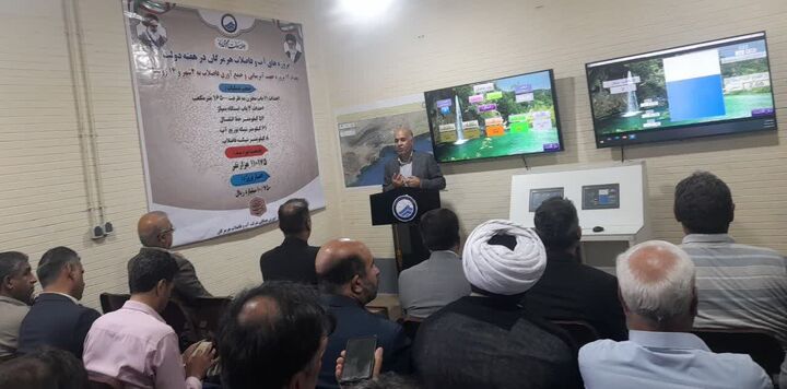 بهره‌برداری از طرح اضطراری انتقال آب از آب‌شیرین‌کن توسعه آب خلیج فارس به مخازن شهر بندرعباس