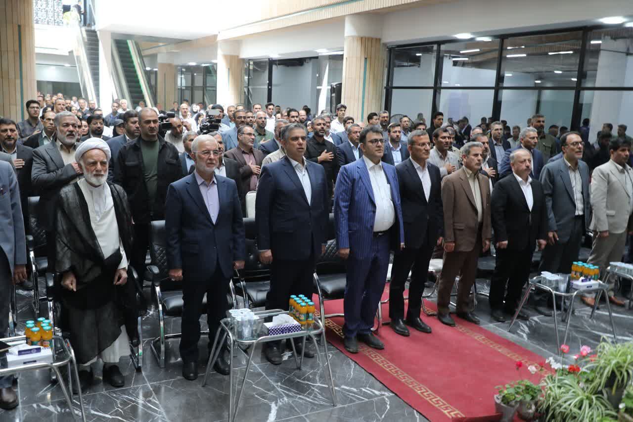 مجتمع تجاری-خدماتی آفتاب اراک با حضور وزیر کشور و مسئولان استانی و شهری افتتاح شد