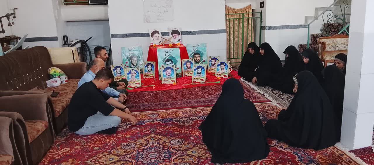 رزمایش پایگاه‌های مقاومت بسیج همزمان با سراسر استان در ۵۰ محله شازند برگزار شد