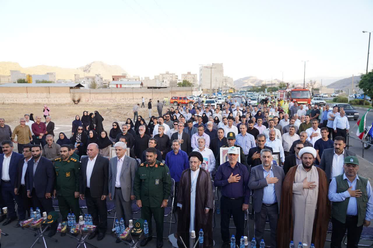 نقش قرارگاه سازندگی خاتمالانبیا در پروژههای زیربنایی لرستان قابل تقدیر است